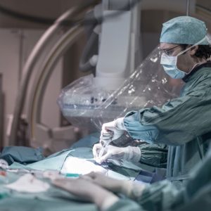 Radiologia interventistica: un'opzione mini-invasiva per colonna vertebrale e articolazioni